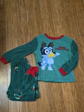 Kid's Bluey Green Holiday Pajama Set Merry Everything